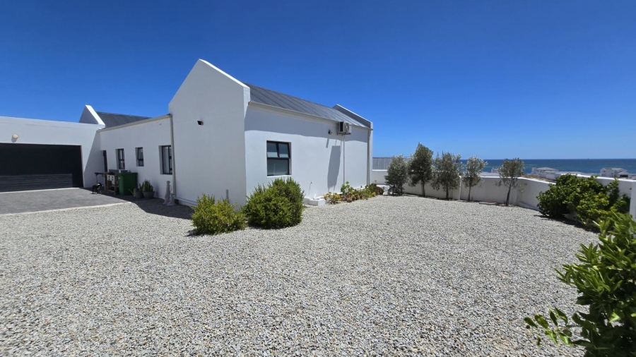 3 Bedroom Property for Sale in Da Gama Bay Western Cape